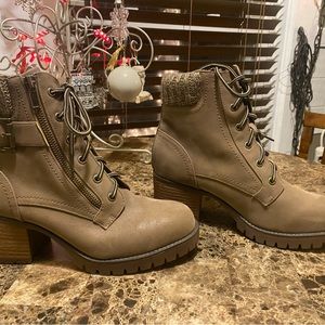 Mia boots, size 9, worn once.  Had knee replacement and I can’t wear these. 😩